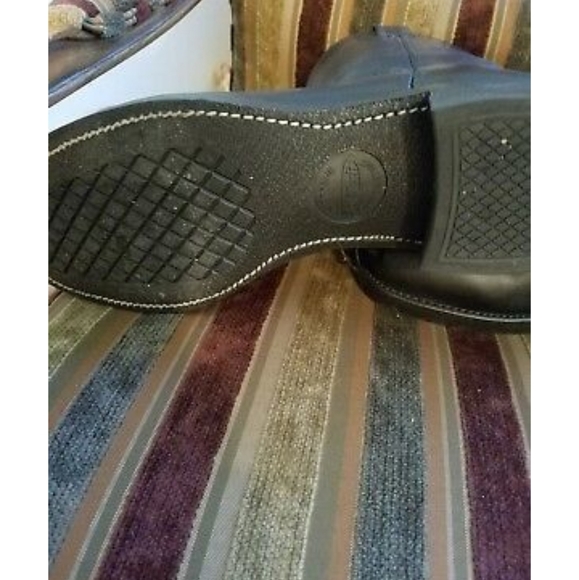 Boots - Picture 2 of 4